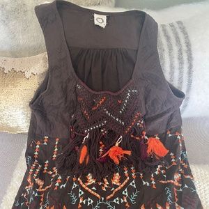 Festival Season Find! Anthropologie Akemi + Kim Tassel Tank